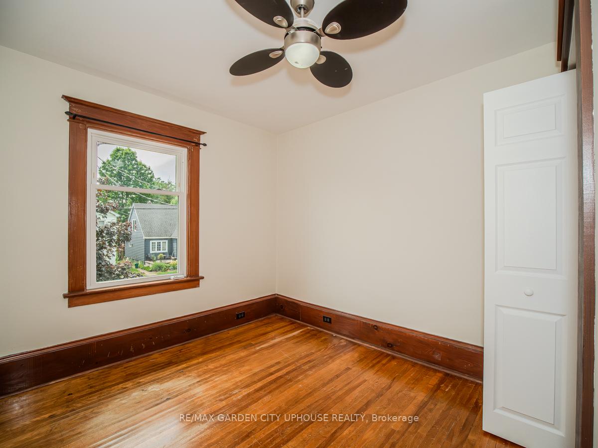 Photo 7 of 62 Thomas Street, St. Catharines, Downtown — HOMEH