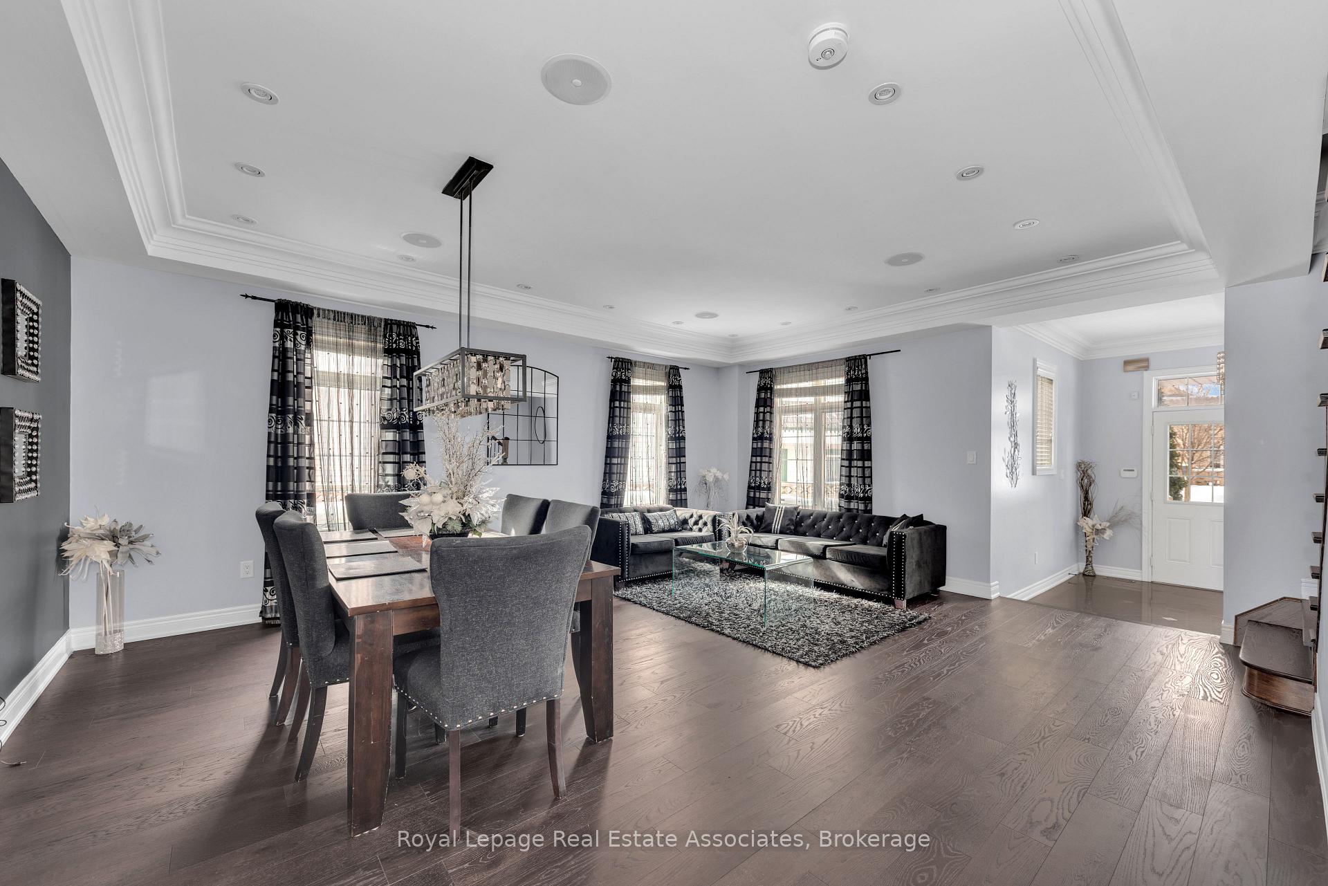 Photo 7 of 12 Seabrook Place, Brampton, Credit Valley — HOMEH