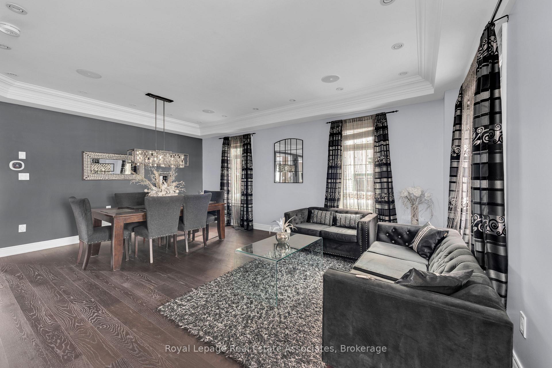 Photo 8 of 12 Seabrook Place, Brampton, Credit Valley — HOMEH