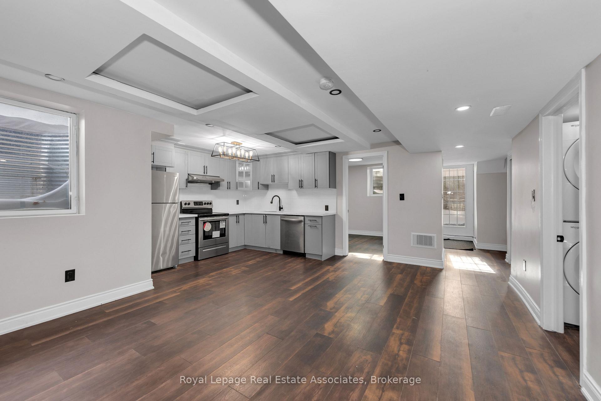 Photo 17 of 12 Seabrook Place, Brampton, Credit Valley — HOMEH