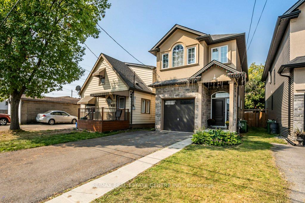 Photo 2 of 607 Knox Avenue W, Hamilton, Parkview — HOMEH