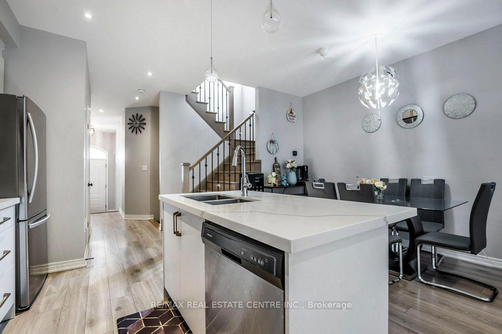 Photo 8 of 607 Knox Avenue W, Hamilton, Parkview — HOMEH