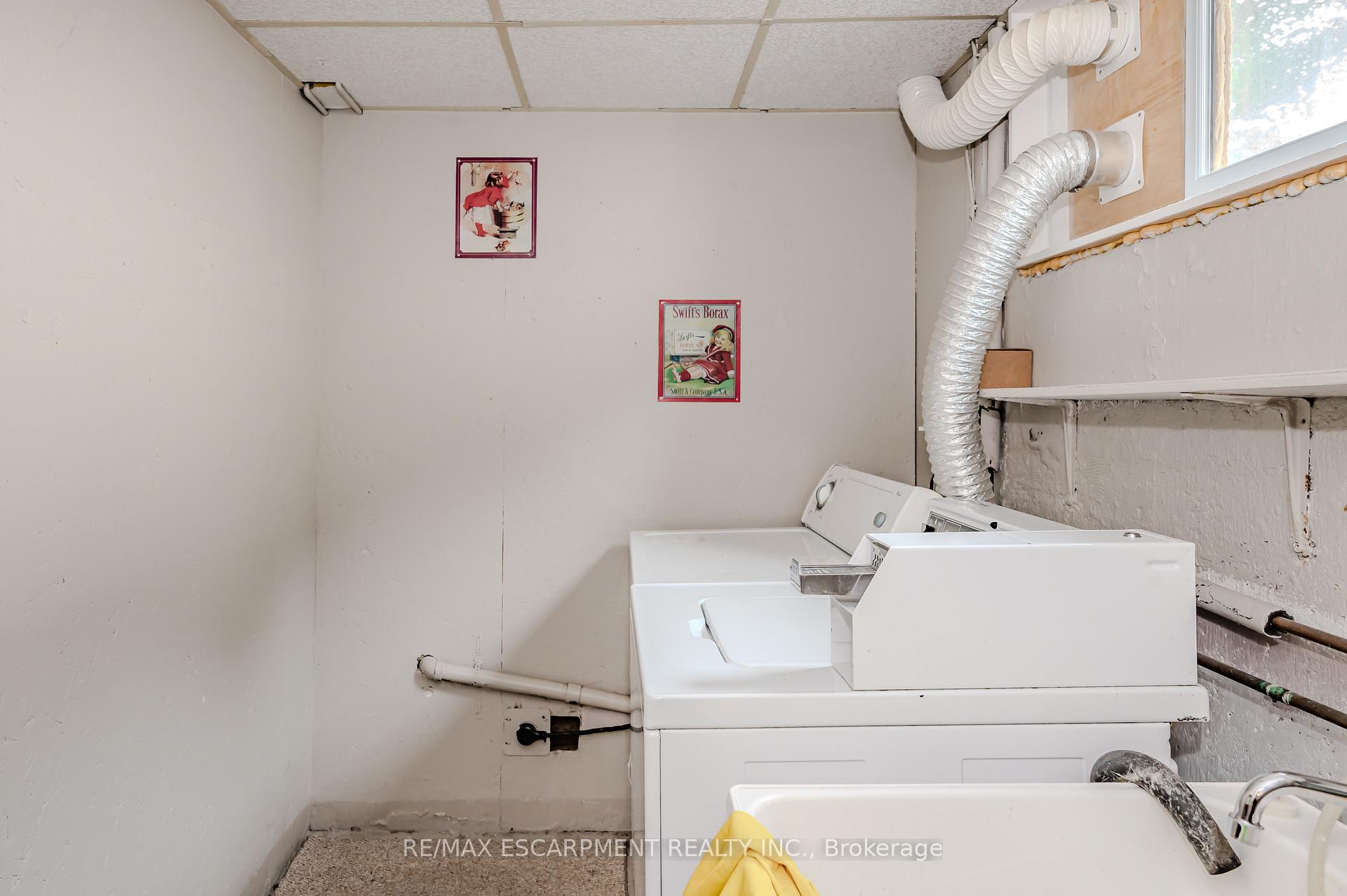 Photo 25 of 58 Mildred Avenue, St. Catharines, Haig — HOMEH