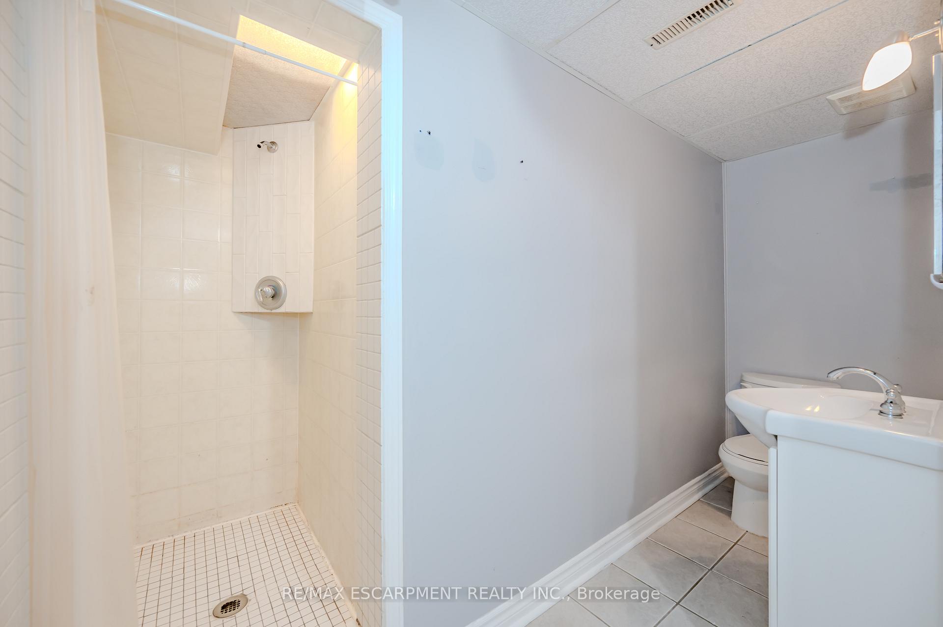 Photo 33 of 58 Mildred Avenue, St. Catharines, Haig — HOMEH