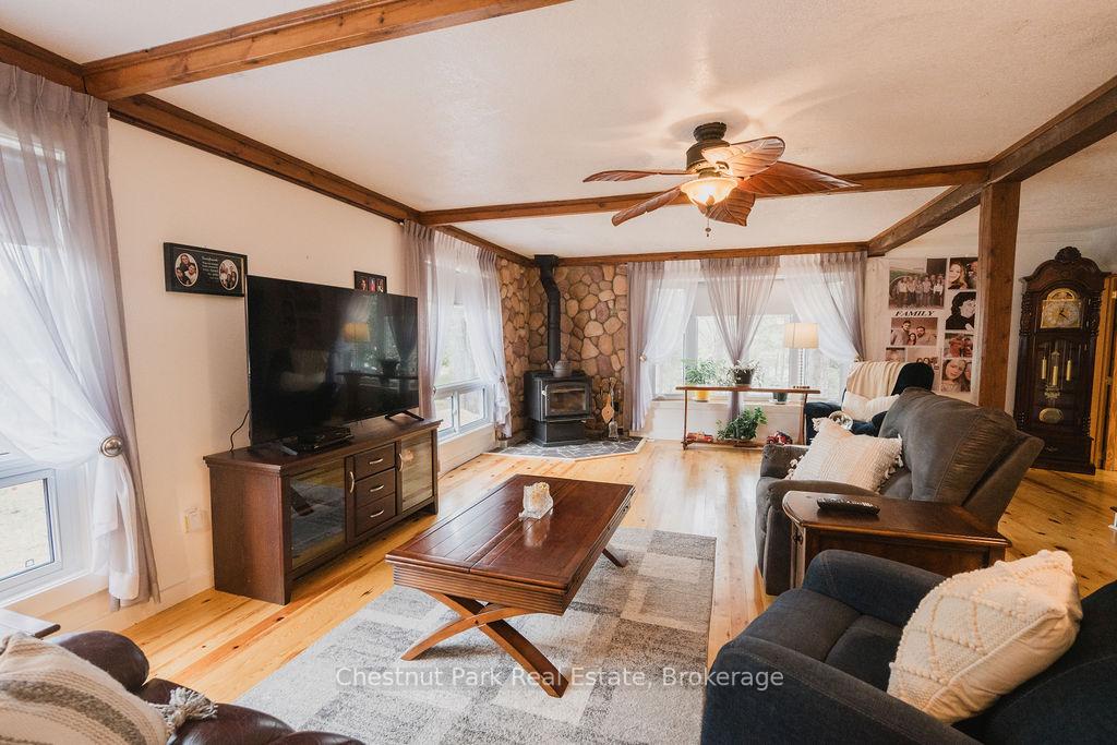 Photo 12 of 6131 Highway 11 N, Temagami — HOMEH