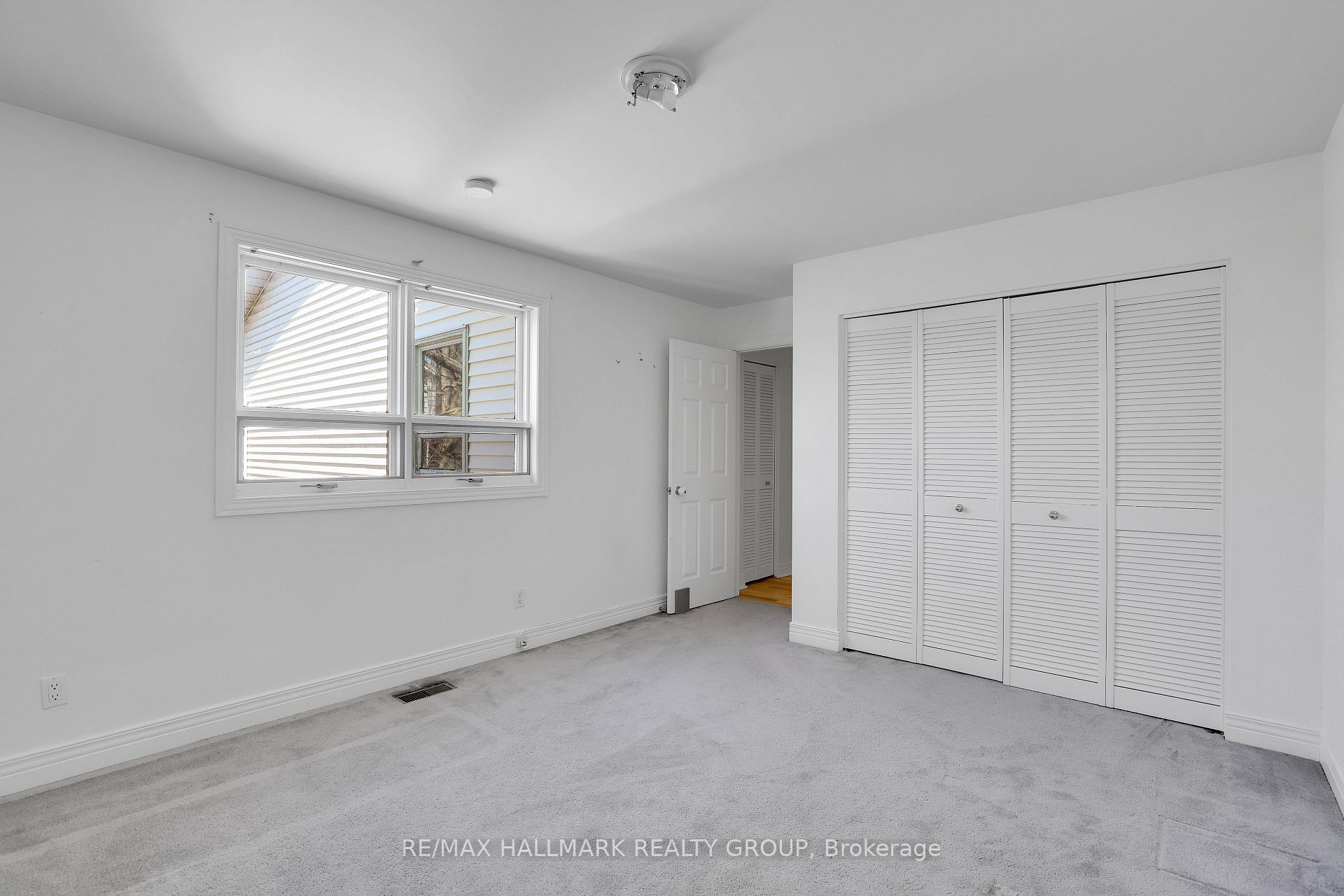 Photo 15 of 303 Sherwood Drive, Ottawa, Civic Hospital — HOMEH