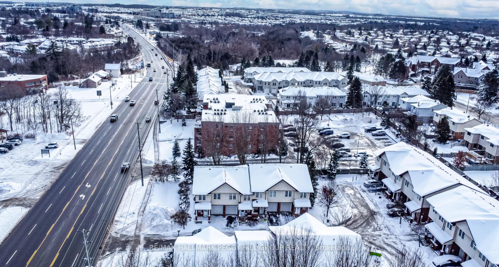 Photo 2 of Unit 18, 488 Yonge Street, Barrie, Painswick North — HOMEH