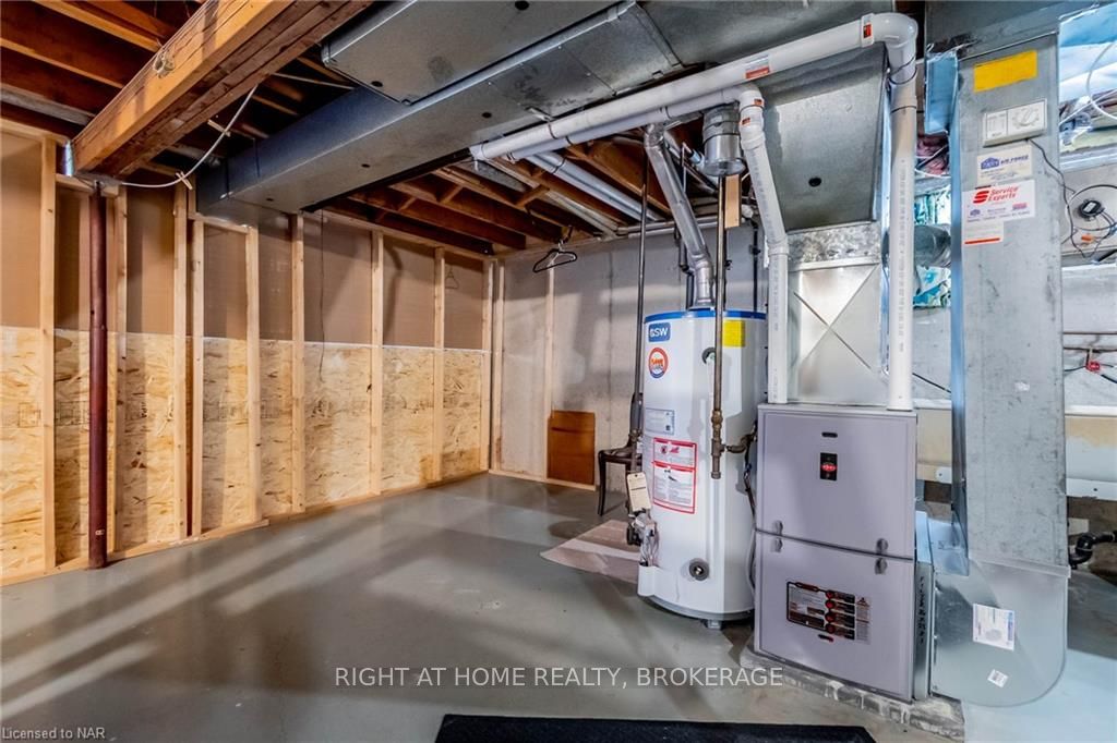Photo 24 of 42 Stanmary Drive, St. Catharines, Fairview — HOMEH