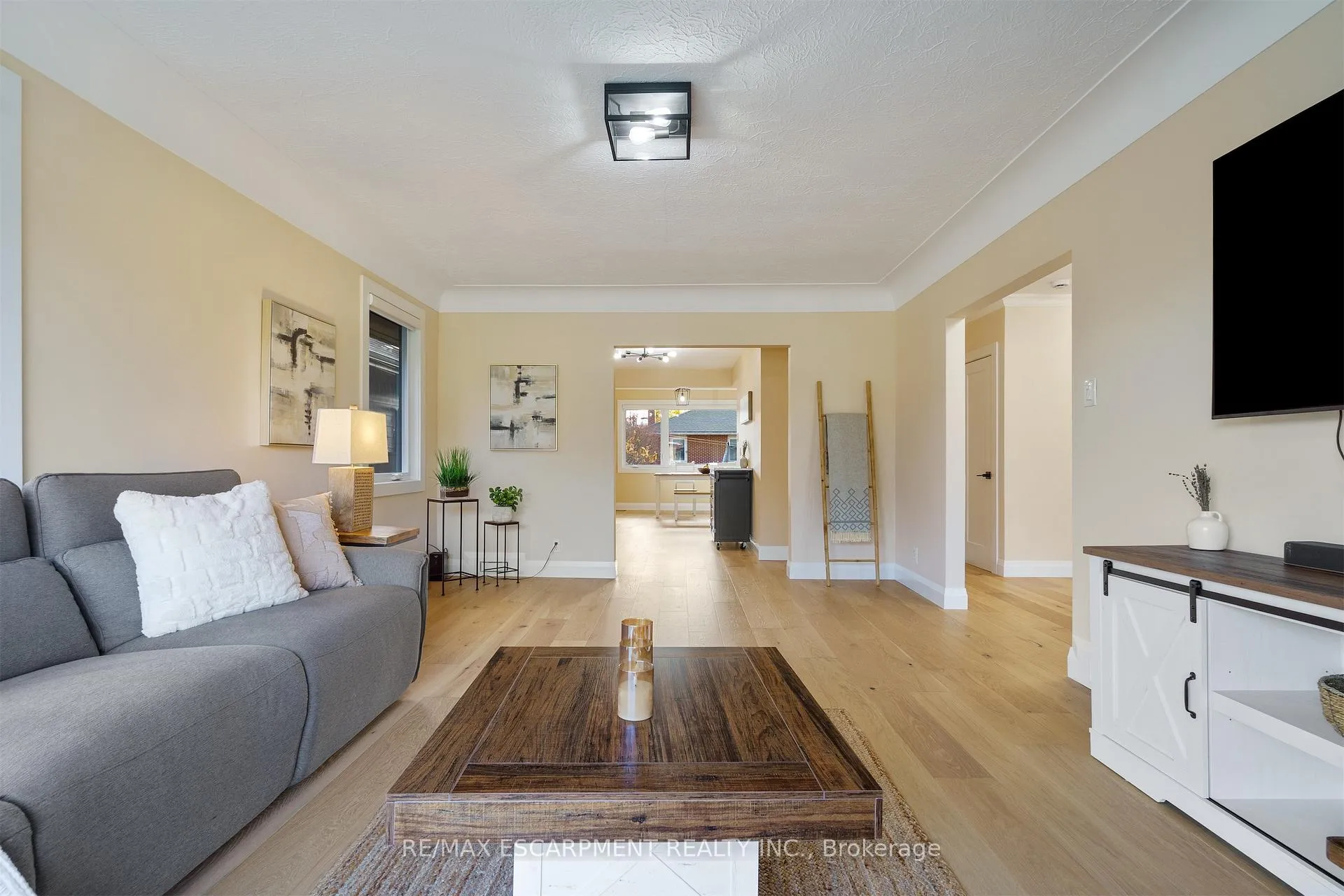 Photo 26 of 11 Mcmaster Avenue, Hamilton, Dundas — HOMEH