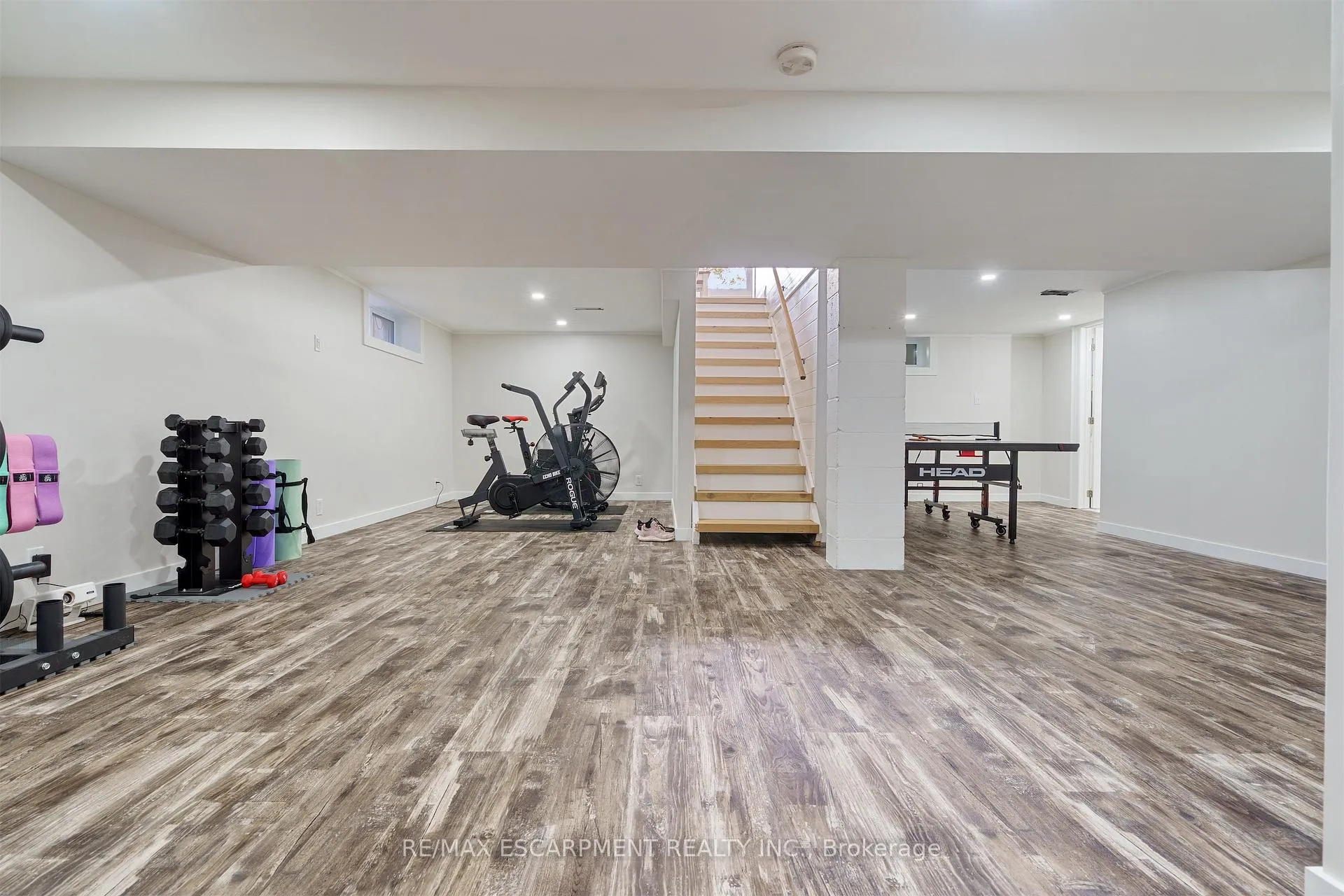 Photo 93 of 11 Mcmaster Avenue, Hamilton, Dundas — HOMEH