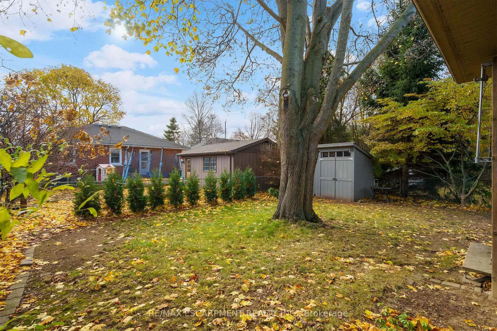 Photo 120 of 11 Mcmaster Avenue, Hamilton, Dundas — HOMEH