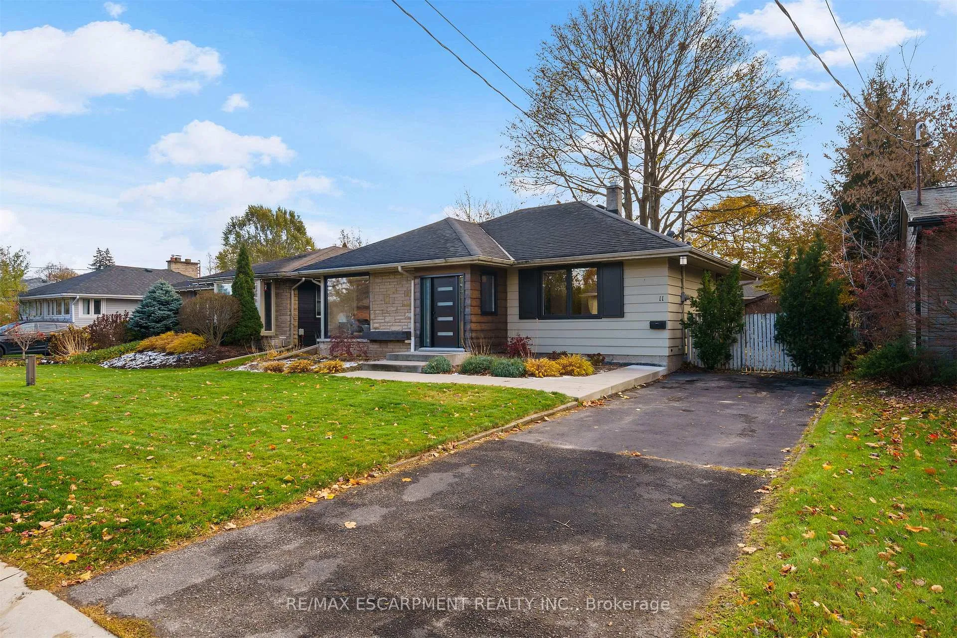 Photo 131 of 11 Mcmaster Avenue, Hamilton, Dundas — HOMEH