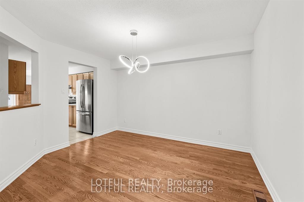 Photo 5 of 212 Meadowlilly Road, Ottawa, Blossom Park/Kemp Park/Findlay Creek — HOMEH