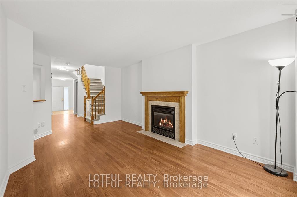 Photo 6 of 212 Meadowlilly Road, Ottawa, Blossom Park/Kemp Park/Findlay Creek — HOMEH