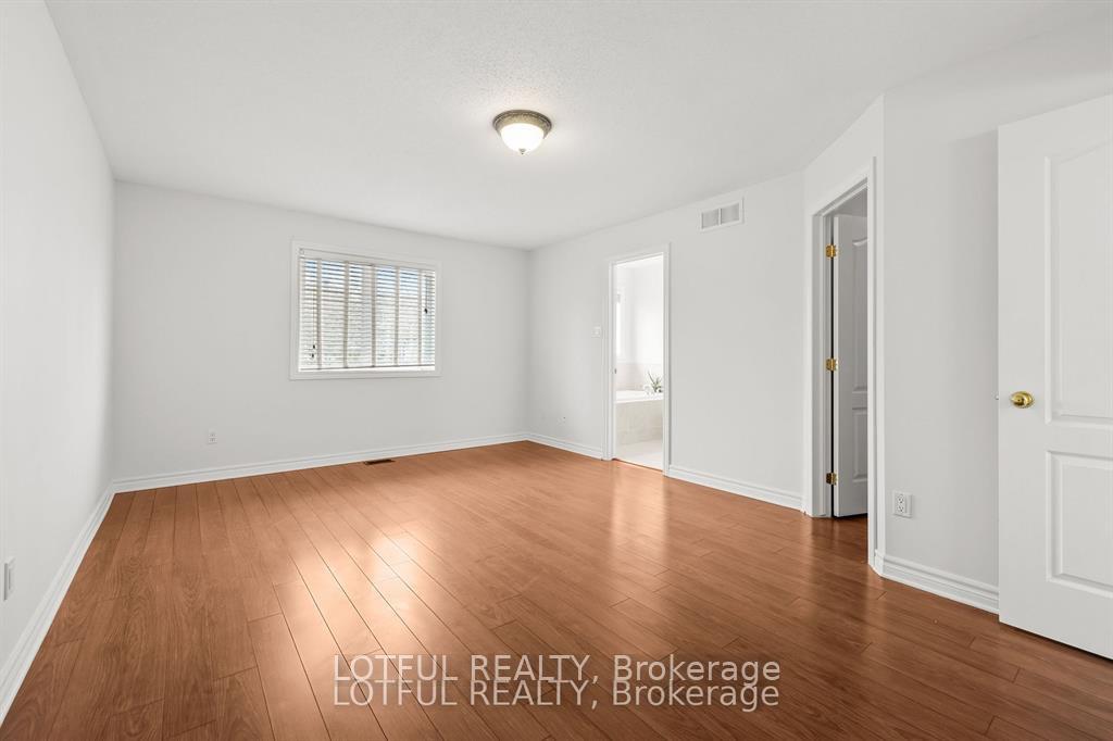 Photo 16 of 212 Meadowlilly Road, Ottawa, Blossom Park/Kemp Park/Findlay Creek — HOMEH