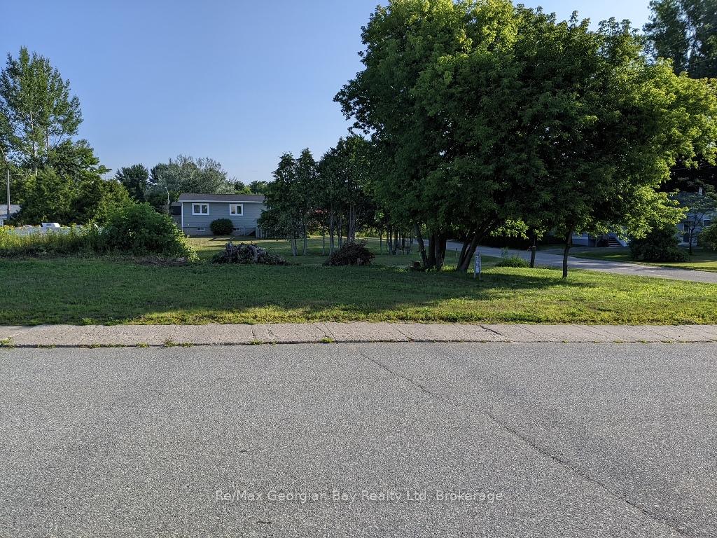 Photo 1 of 32 Youngfox Road, Blind River — HOMEH