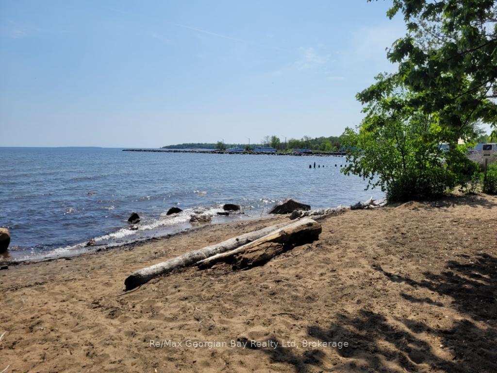 Photo 10 of 32 Youngfox Road, Blind River — HOMEH