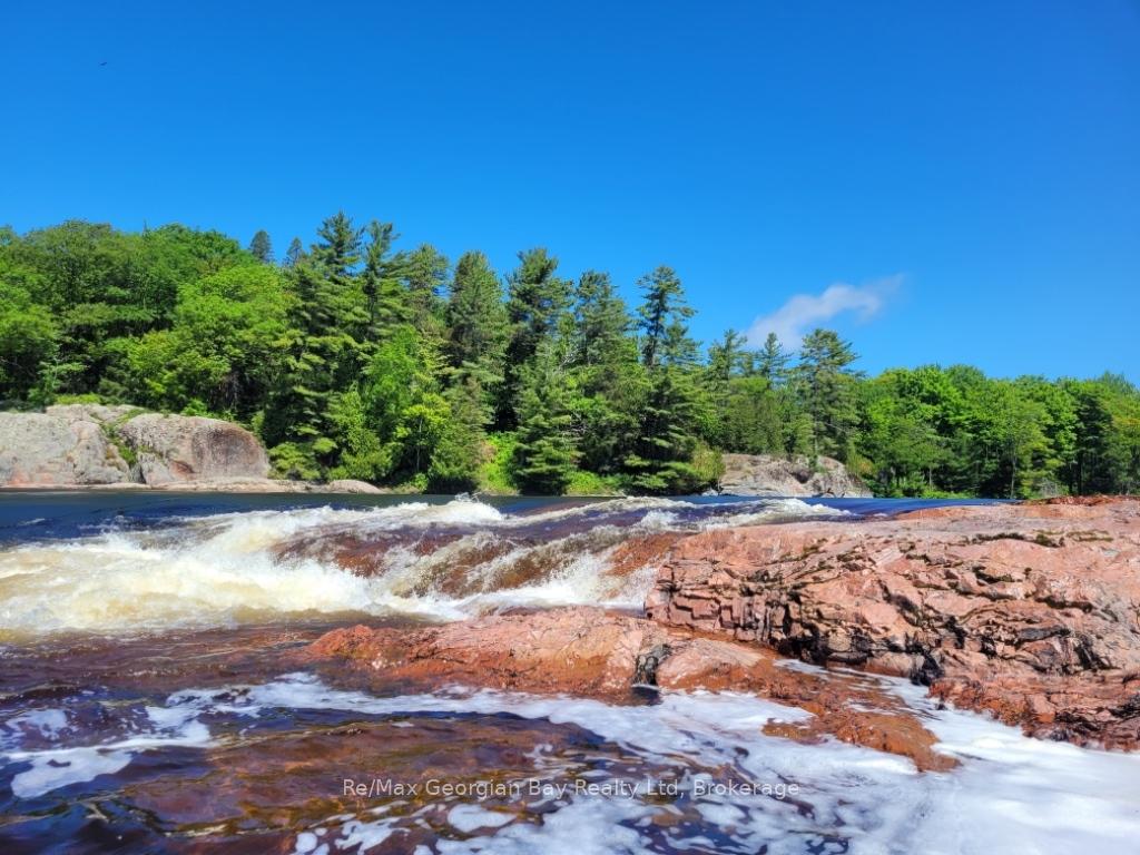 Photo 11 of 32 Youngfox Road, Blind River — HOMEH