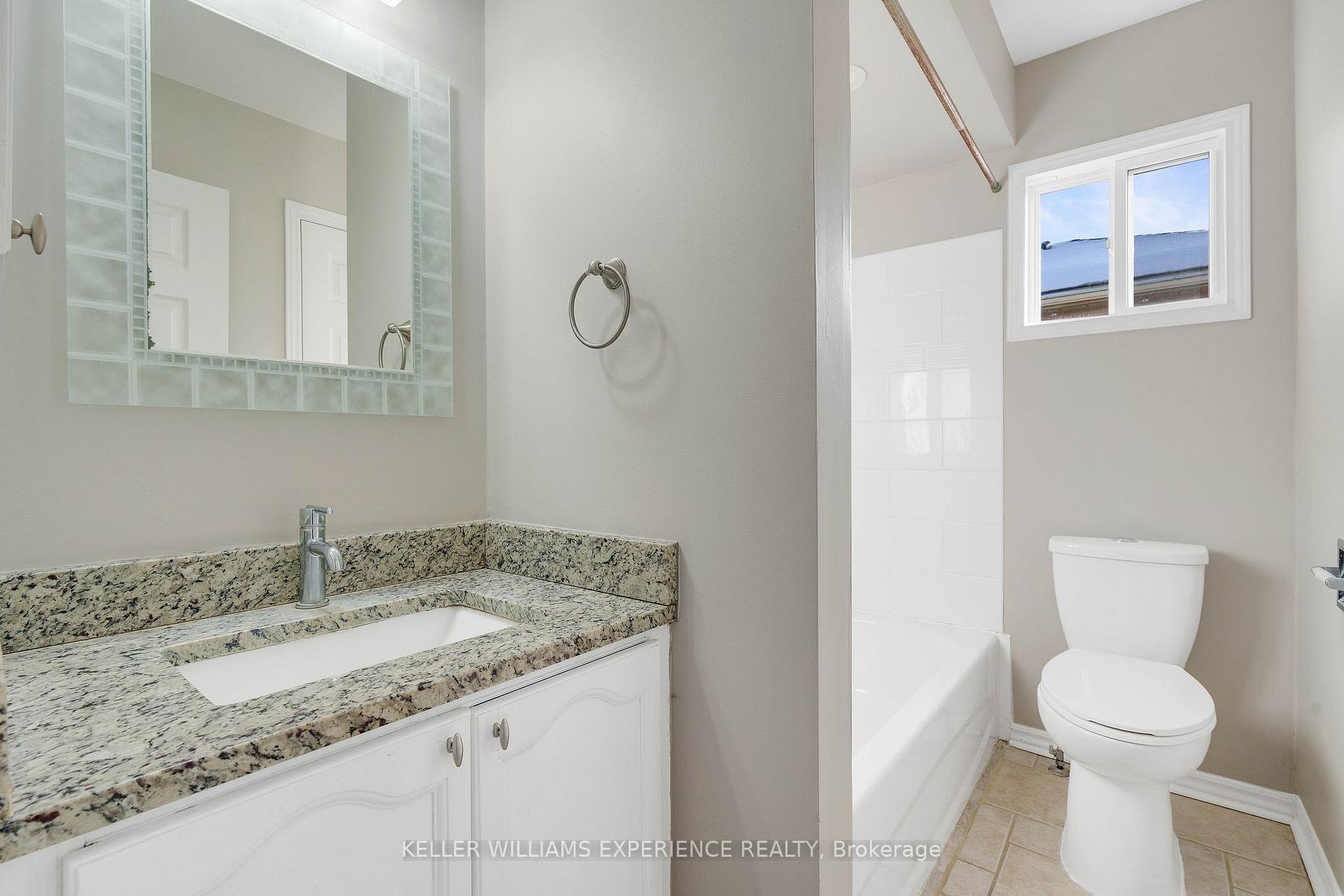 Photo 21 of 19 Weatherup Crescent, Barrie, West Bayfield — HOMEH