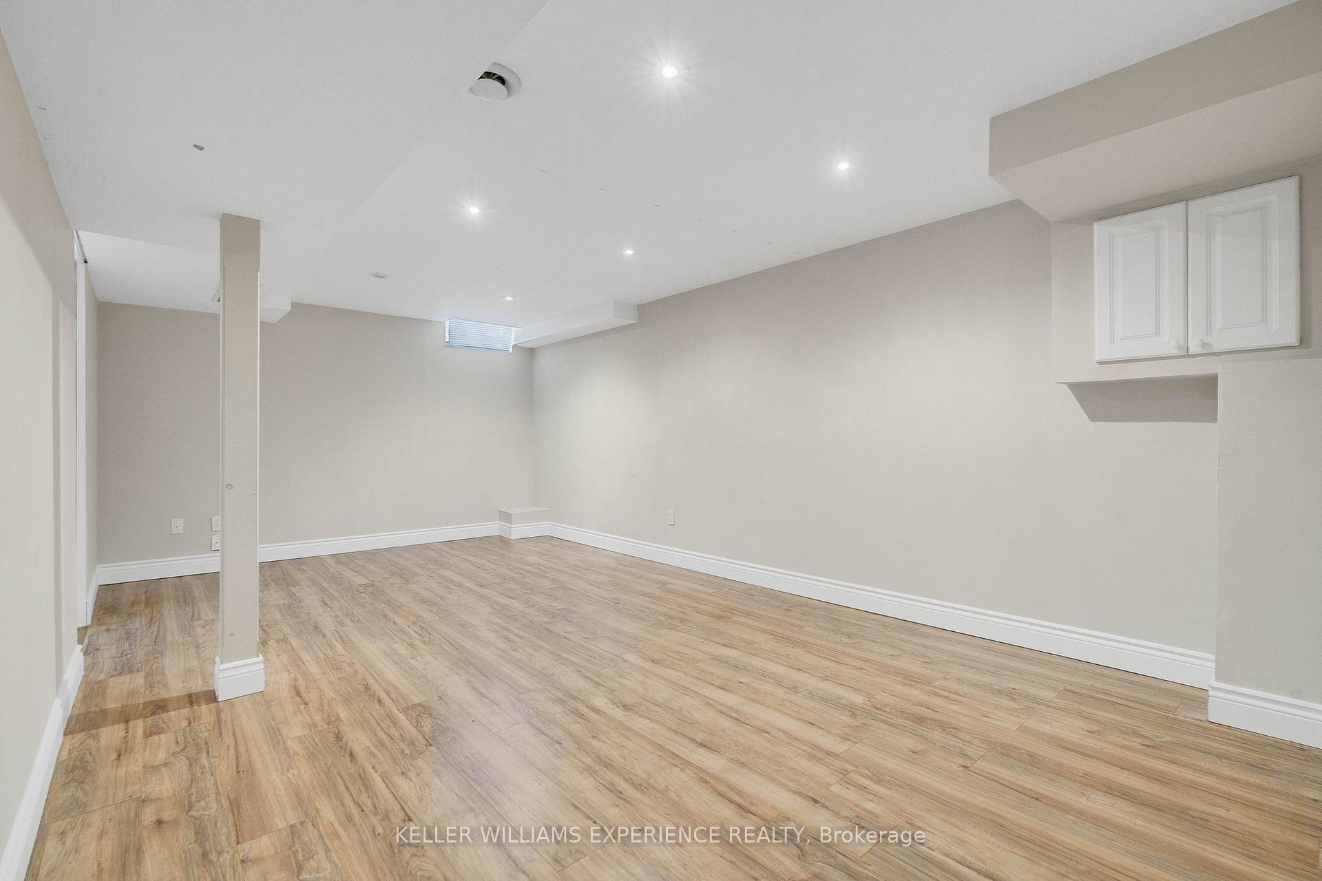 Photo 27 of 19 Weatherup Crescent, Barrie, West Bayfield — HOMEH