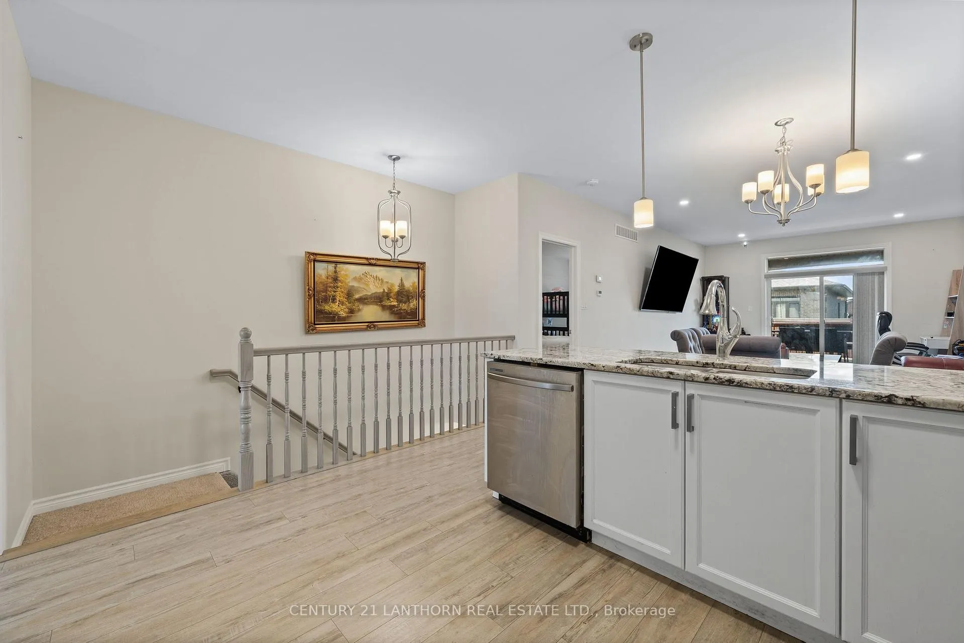 Photo 6 of 90 Covington Crescent, Belleville, Thurlow Ward — HOMEH