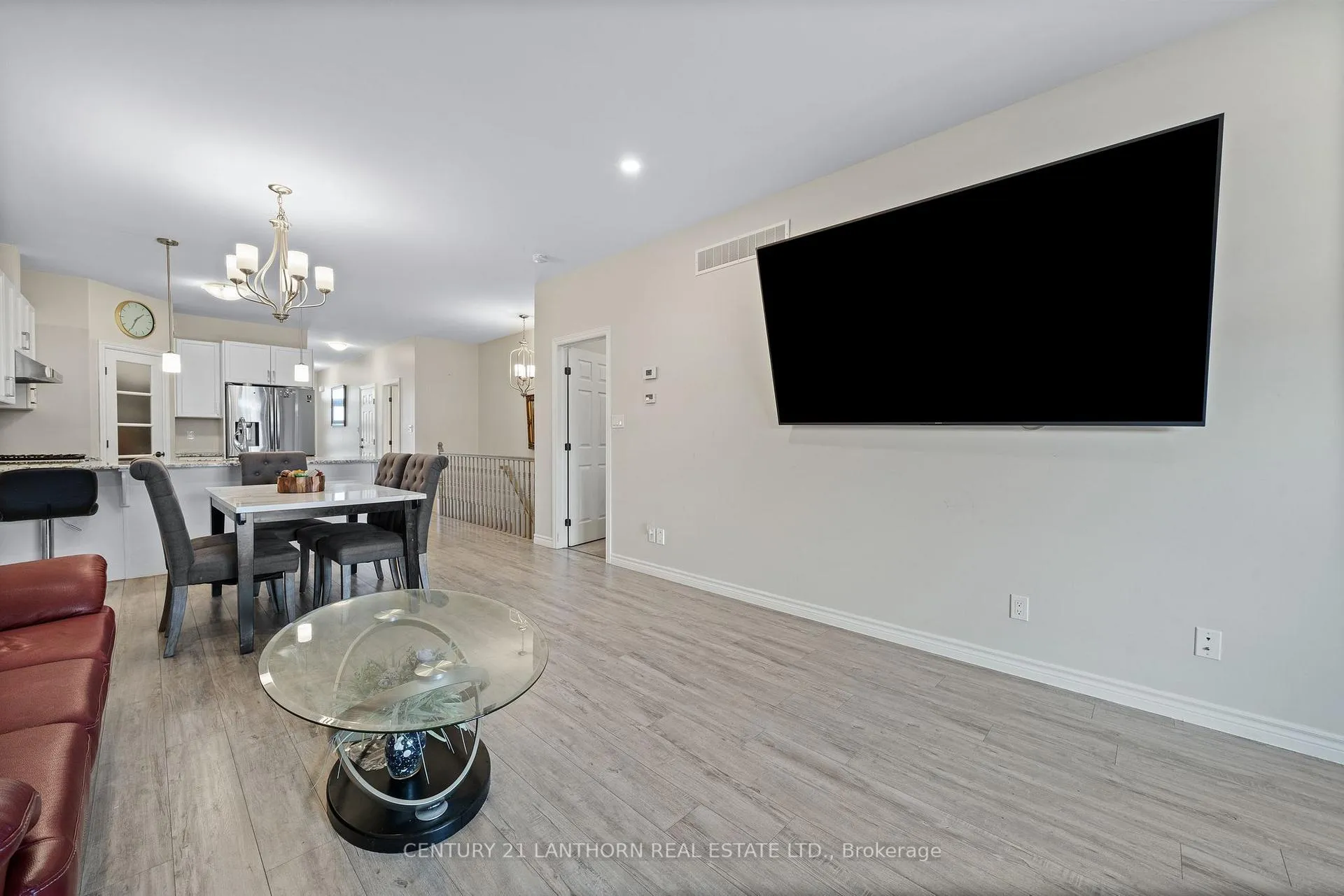 Photo 11 of 90 Covington Crescent, Belleville, Thurlow Ward — HOMEH
