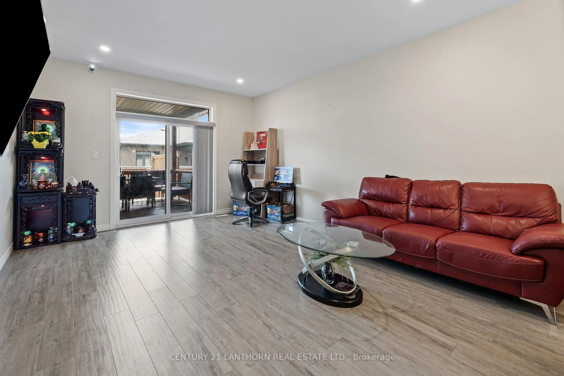 Photo 12 of 90 Covington Crescent, Belleville, Thurlow Ward — HOMEH