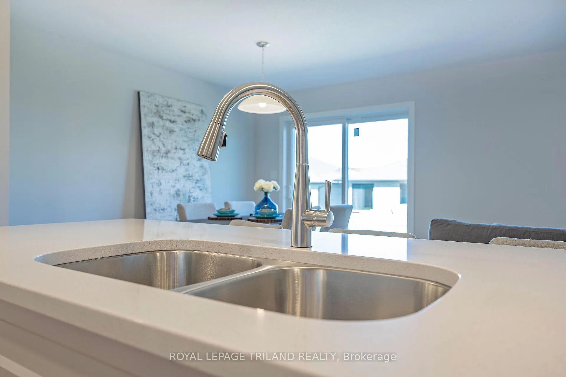 Photo 10 of 43 Silverleaf Path, St. Thomas — HOMEH