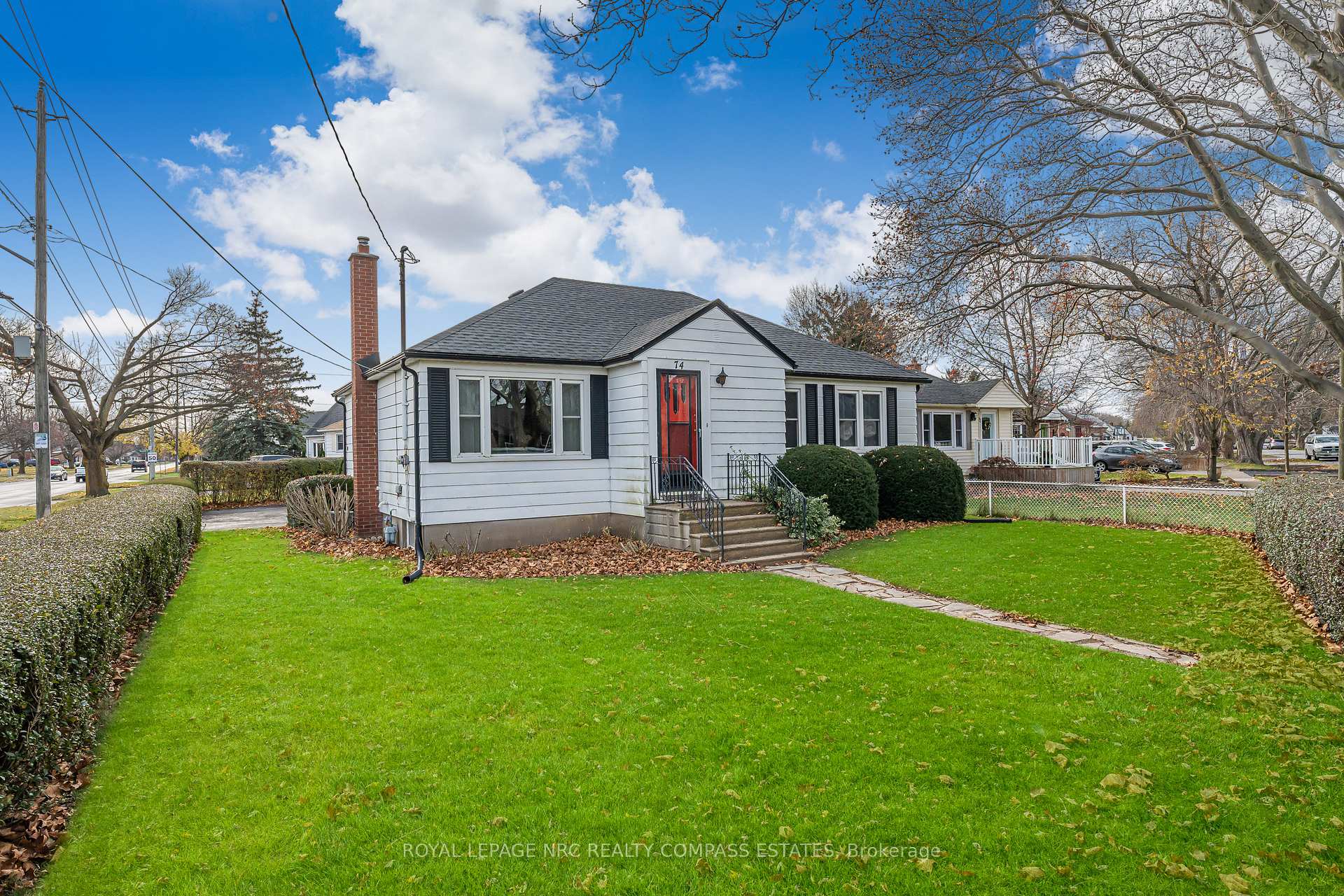 Photo 2 of 74 Beamer Avenue, St. Catharines, Bunting/Linwell — HOMEH