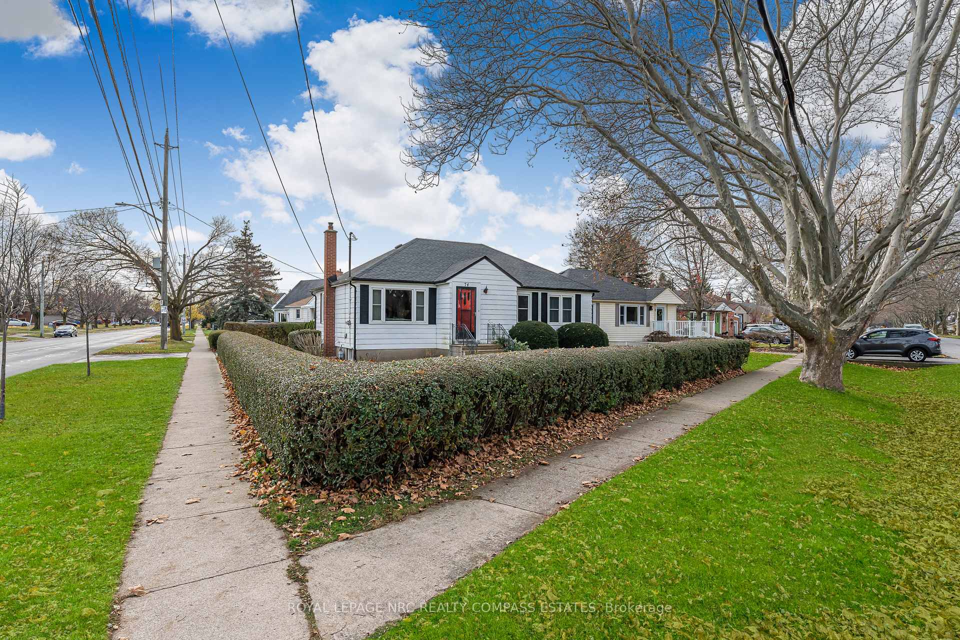 Photo 3 of 74 Beamer Avenue, St. Catharines, Bunting/Linwell — HOMEH