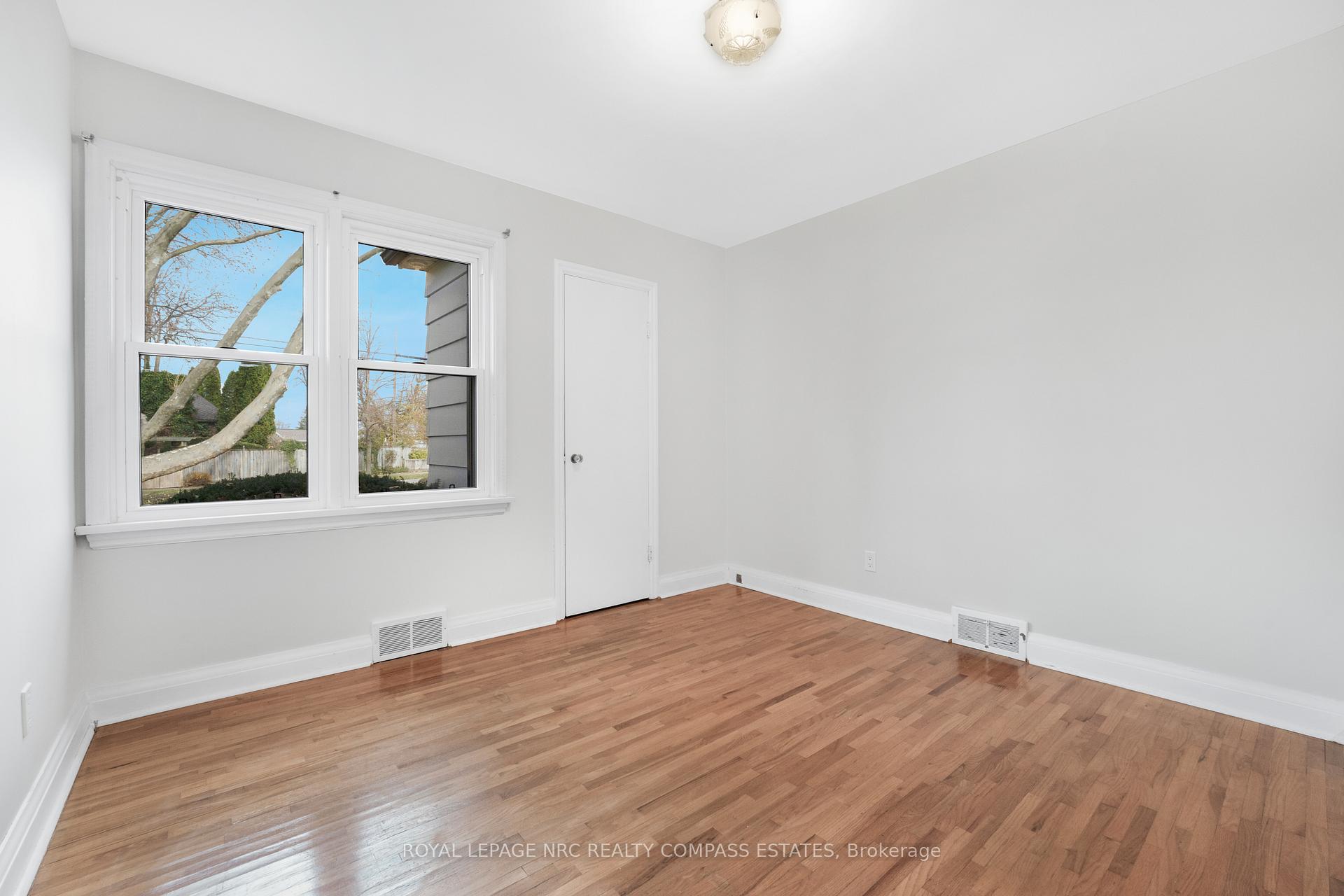 Photo 14 of 74 Beamer Avenue, St. Catharines, Bunting/Linwell — HOMEH