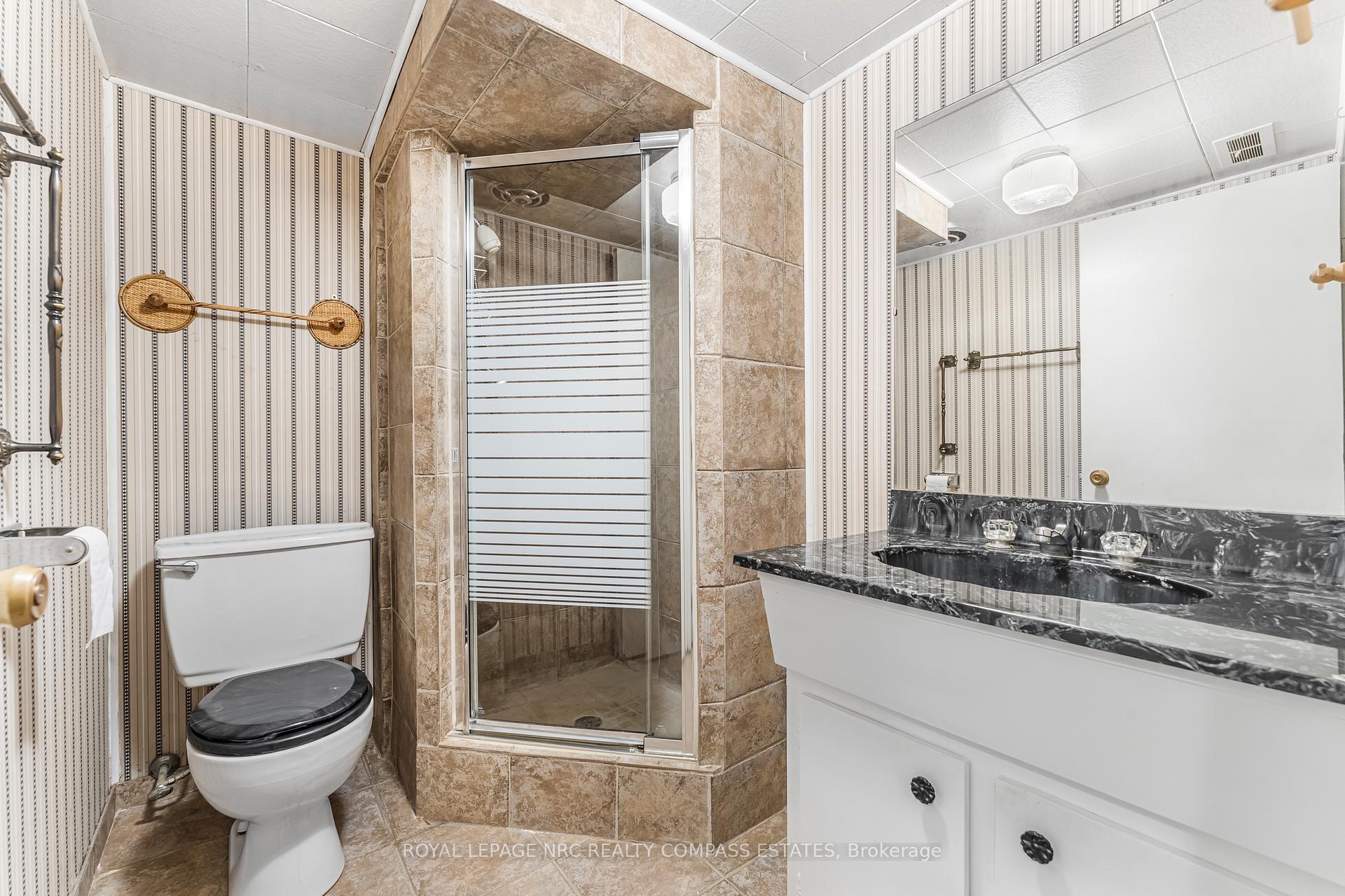 Photo 24 of 74 Beamer Avenue, St. Catharines, Bunting/Linwell — HOMEH
