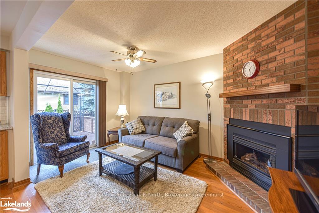 Photo 4 of 67 Carruthers Crescent, Barrie, Grove East — HOMEH