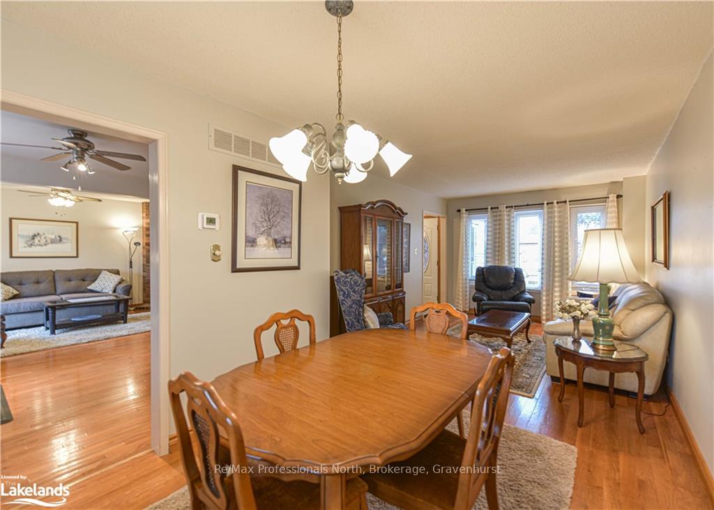 Photo 8 of 67 Carruthers Crescent, Barrie, Grove East — HOMEH