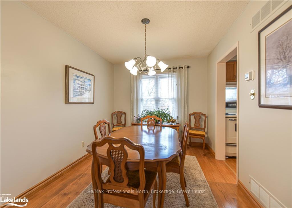 Photo 9 of 67 Carruthers Crescent, Barrie, Grove East — HOMEH