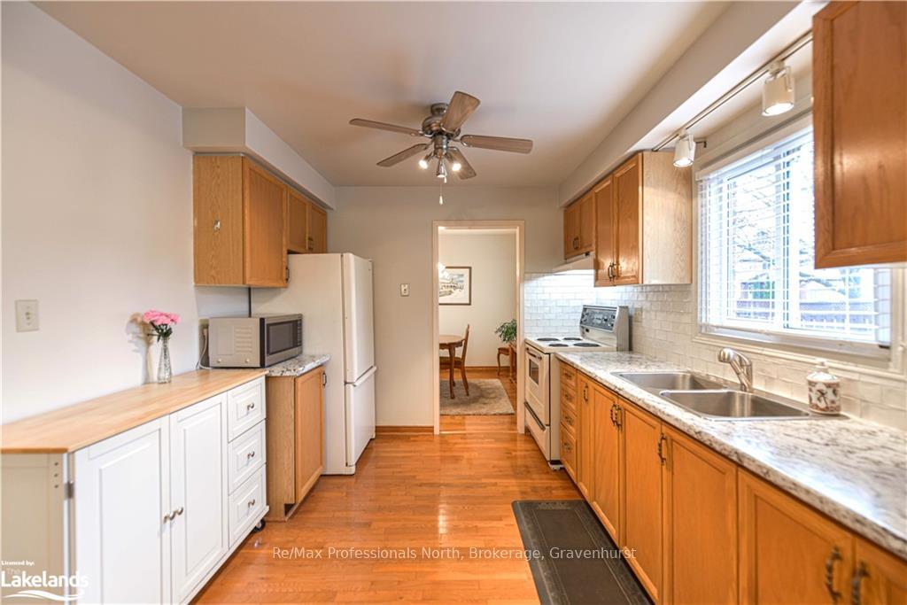 Photo 11 of 67 Carruthers Crescent, Barrie, Grove East — HOMEH