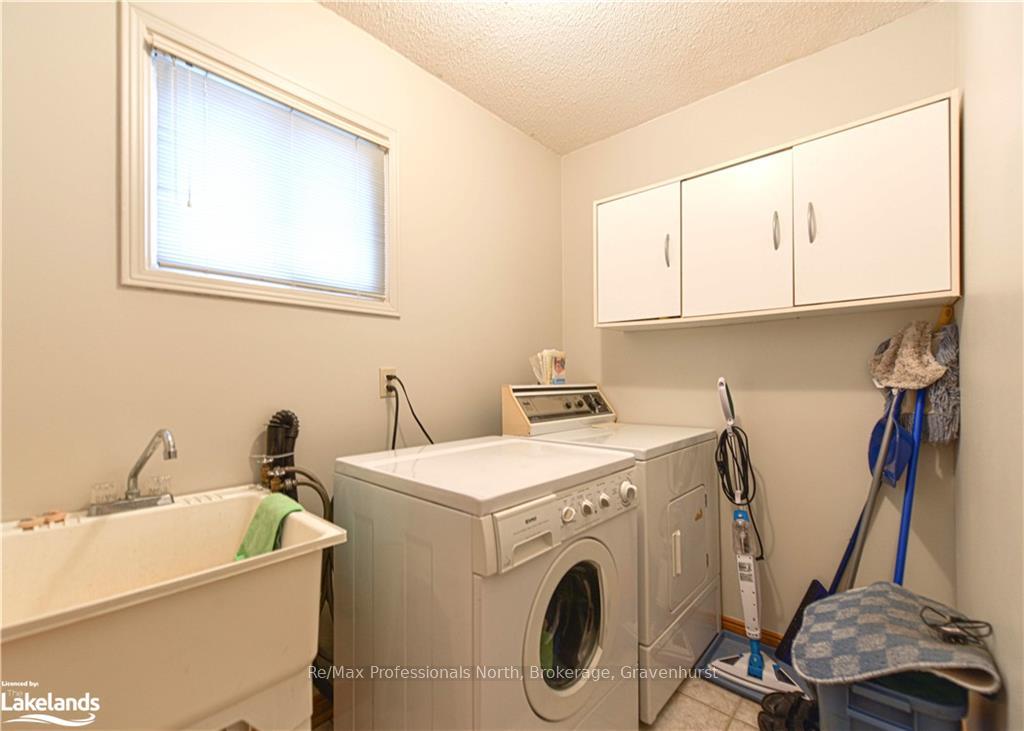 Photo 16 of 67 Carruthers Crescent, Barrie, Grove East — HOMEH