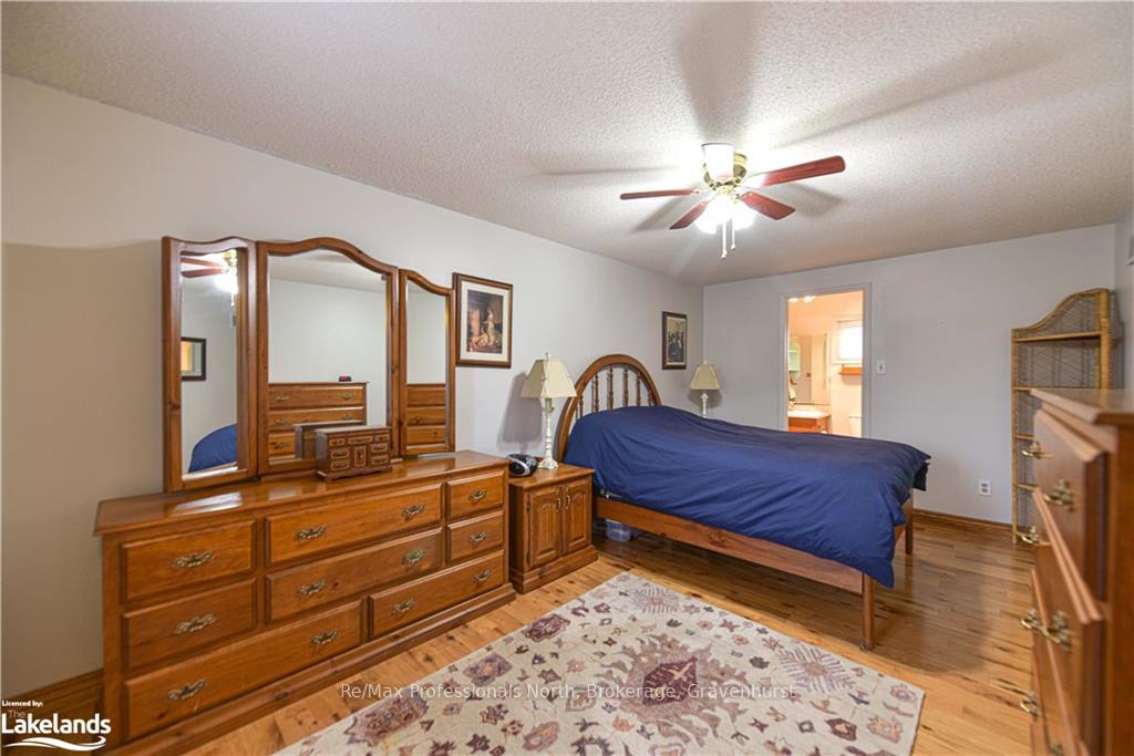 Photo 18 of 67 Carruthers Crescent, Barrie, Grove East — HOMEH