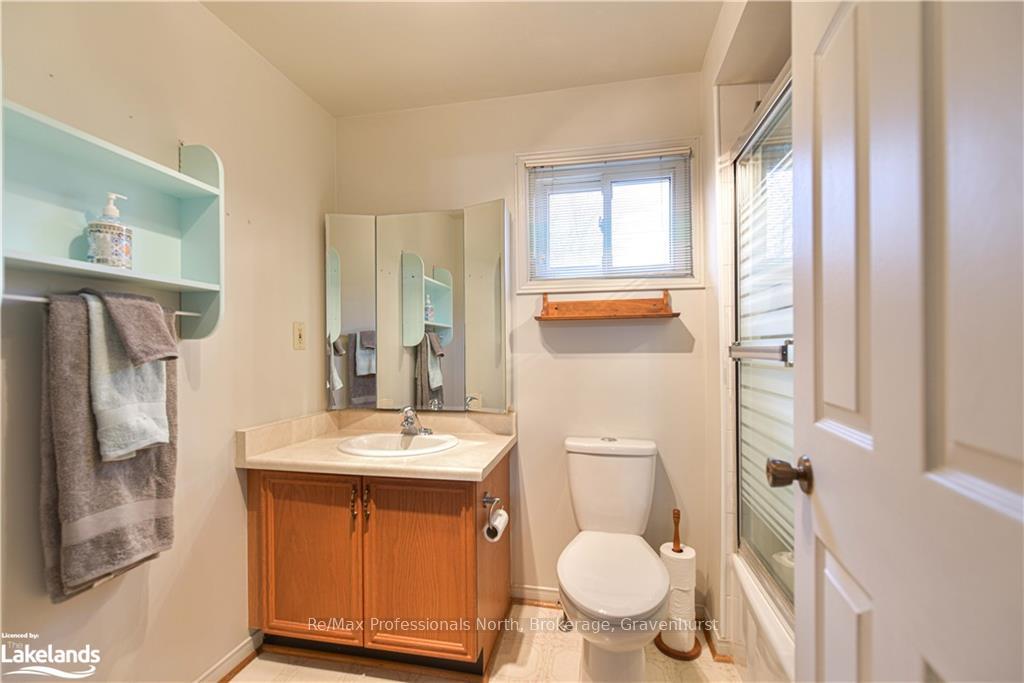 Photo 21 of 67 Carruthers Crescent, Barrie, Grove East — HOMEH