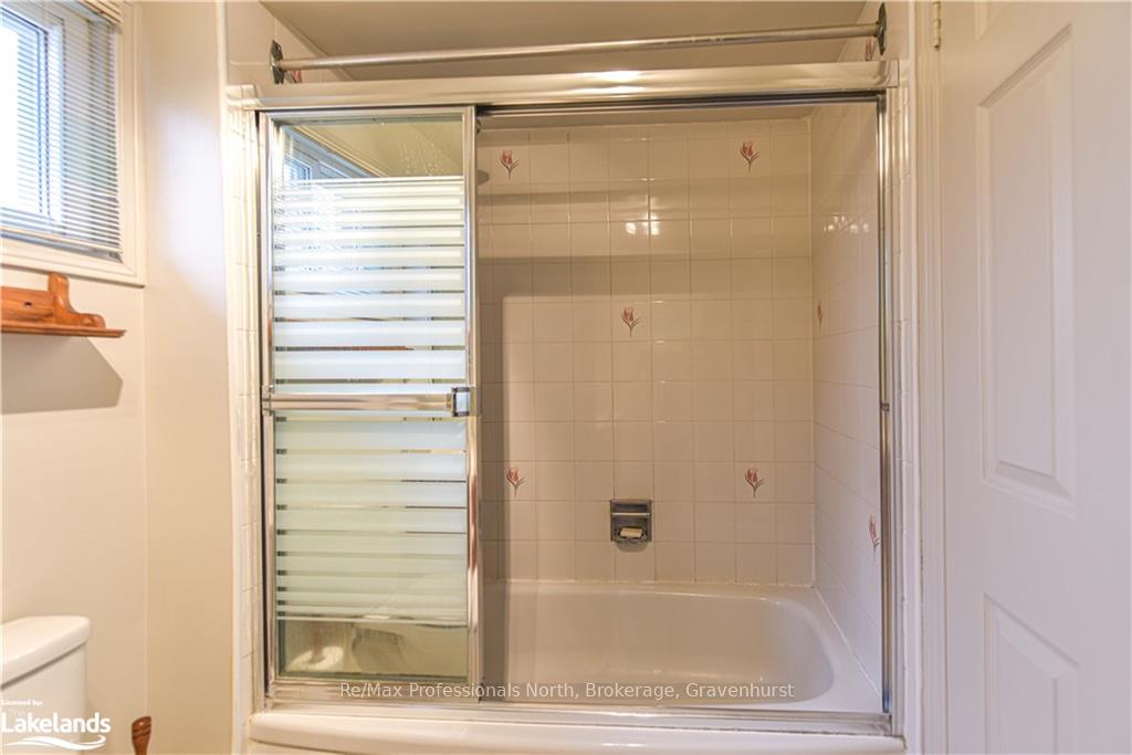 Photo 22 of 67 Carruthers Crescent, Barrie, Grove East — HOMEH