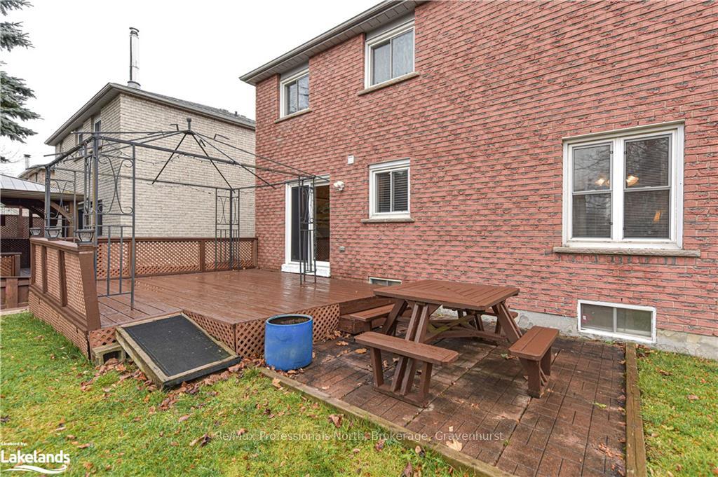 Photo 34 of 67 Carruthers Crescent, Barrie, Grove East — HOMEH