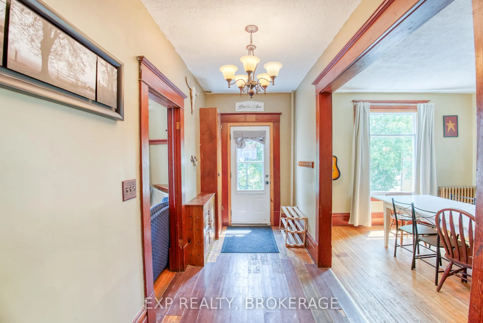 Photo 4 of 129 Dundas Street, Deseronto, Deseronto (Town) — HOMEH