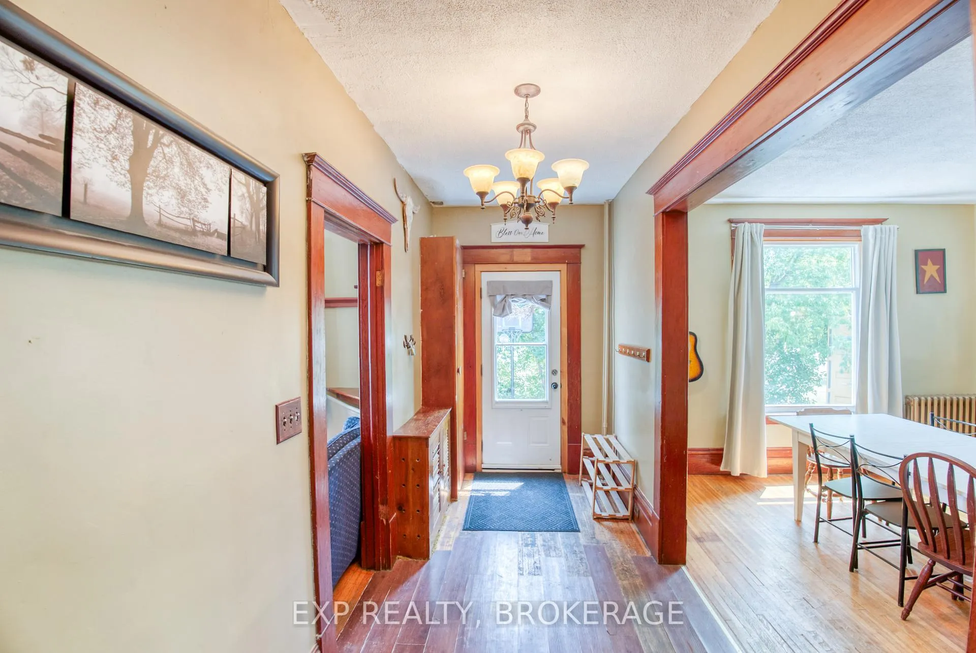 Photo 5 of 129 Dundas Street, Deseronto, Deseronto (Town) — HOMEH
