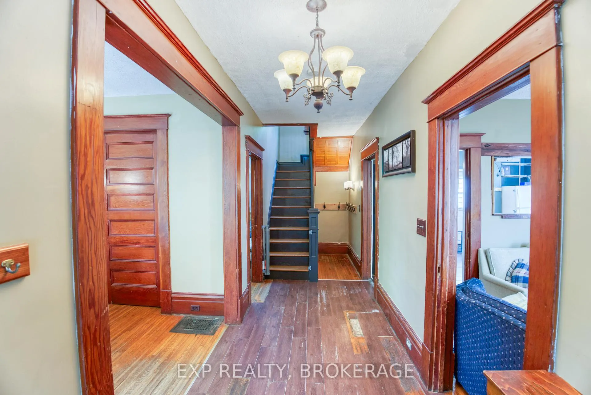 Photo 7 of 129 Dundas Street, Deseronto, Deseronto (Town) — HOMEH