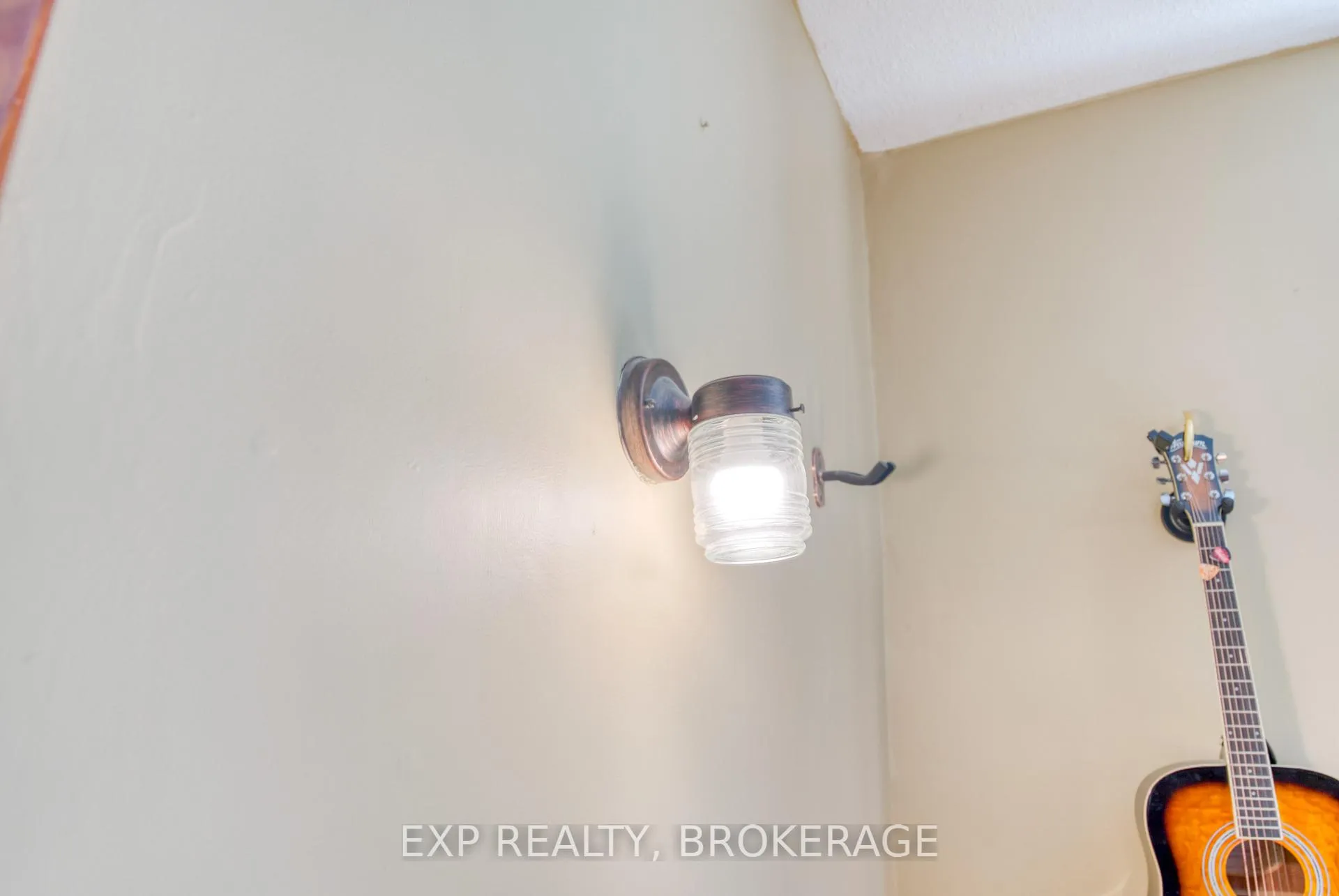 Photo 12 of 129 Dundas Street, Deseronto, Deseronto (Town) — HOMEH