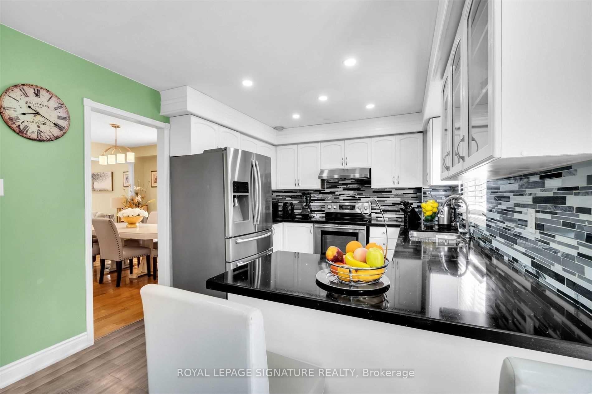 Photo 10 of 16 Hyatt Drive, Brampton, Northwood Park — HOMEH