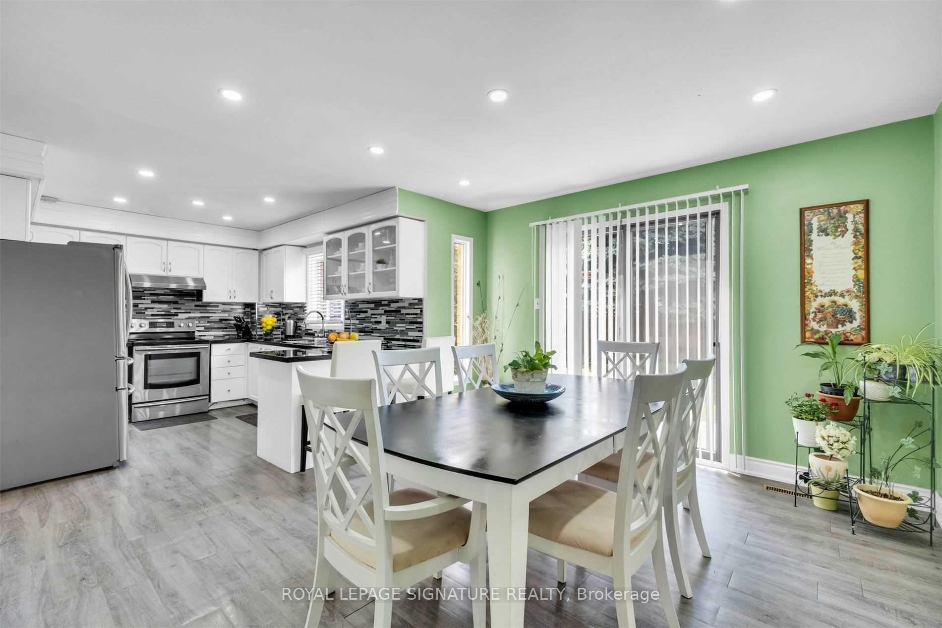 Photo 12 of 16 Hyatt Drive, Brampton, Northwood Park — HOMEH