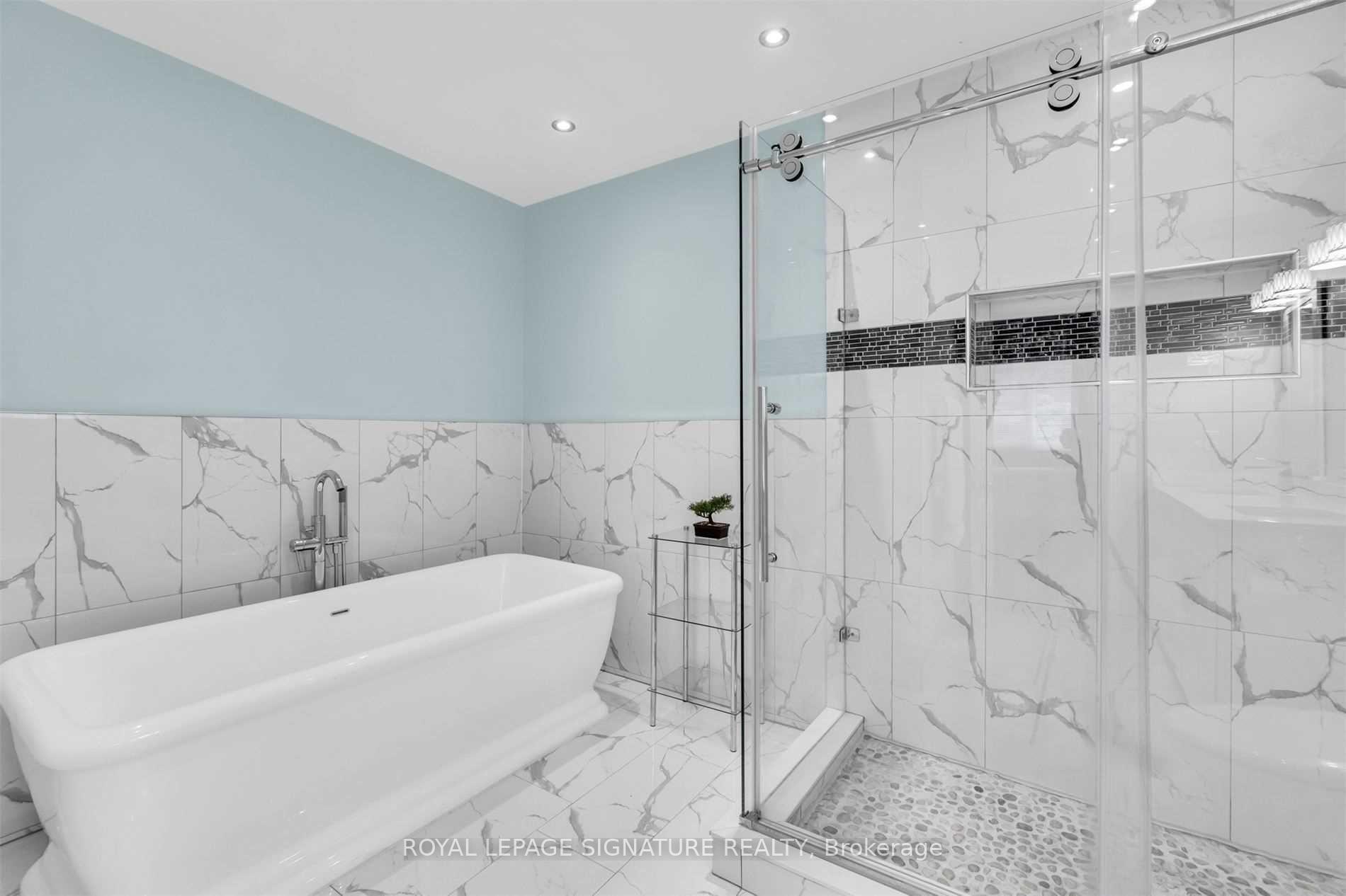 Photo 25 of 16 Hyatt Drive, Brampton, Northwood Park — HOMEH