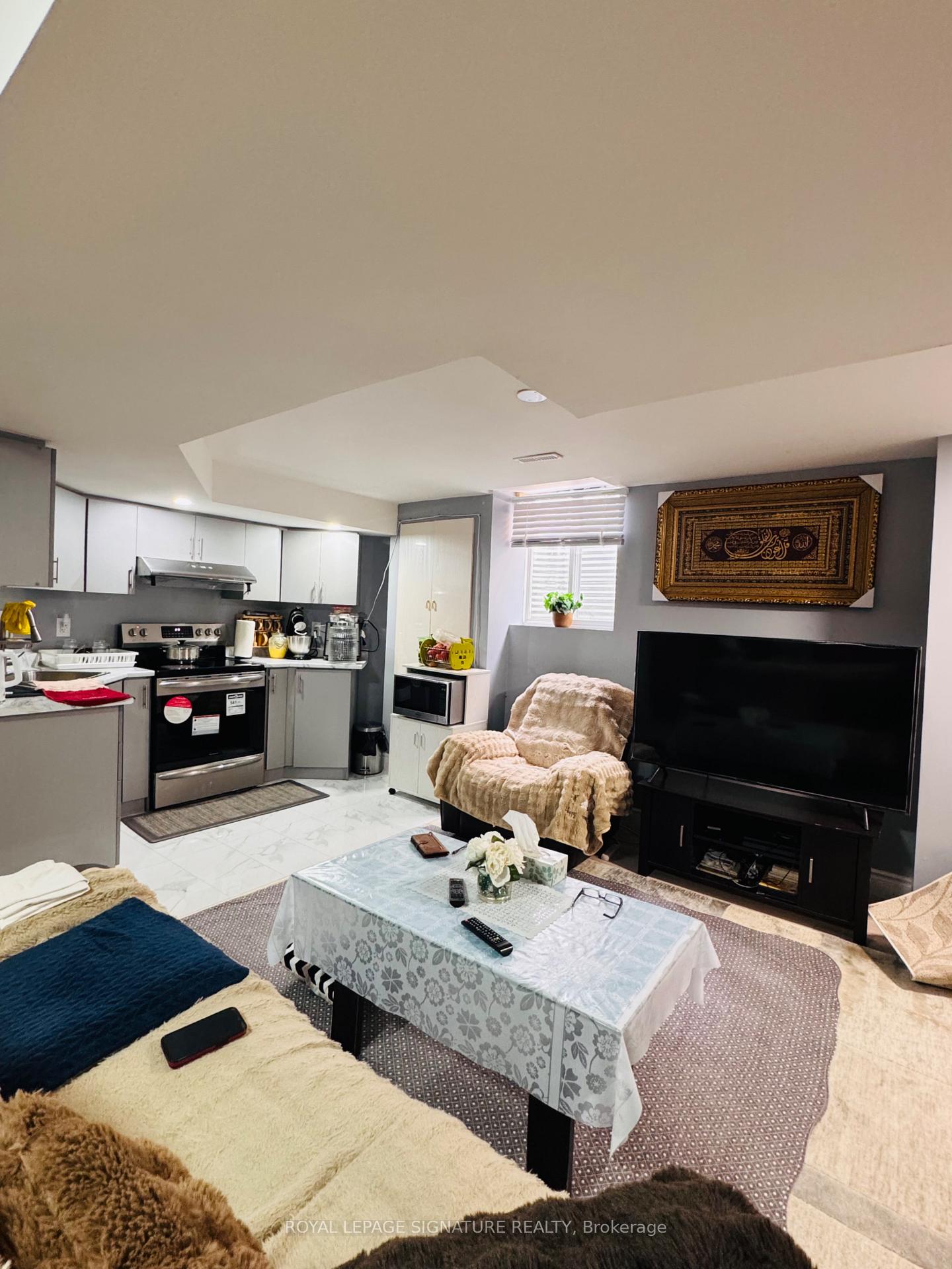 Photo 39 of 16 Hyatt Drive, Brampton, Northwood Park — HOMEH