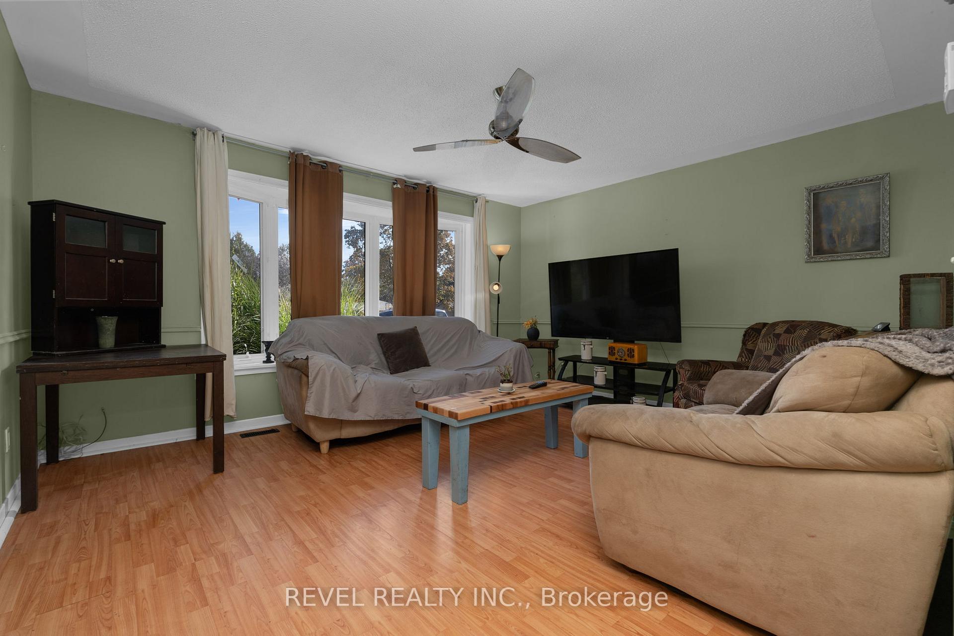 Photo 7 of 290 Pine Drive, Barrie, Bayshore — HOMEH